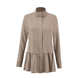 Cabi Weekend Topper